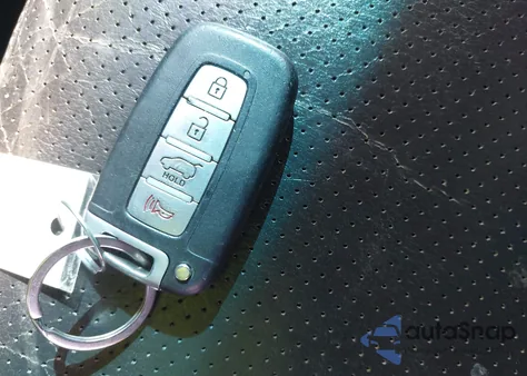 2011 Kia Sorento Sx V6 z USA, uszkodzony, nr VIN 5XYKWDA29BG067076